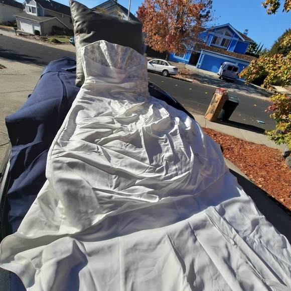 4 wedding dresses all tags new for $150 - Picture 2 of 16